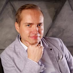 Vitaliy Kukharik